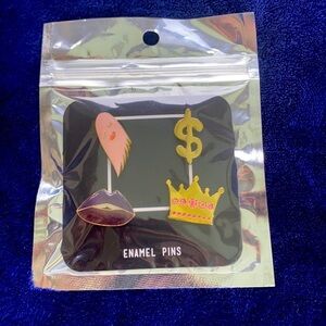 NWT Set of Four Macy’s Enamel Pins